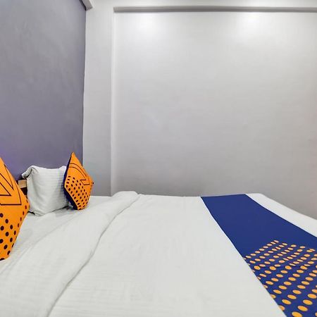 Spot On 76764 Hotel Lux Indore Exterior photo