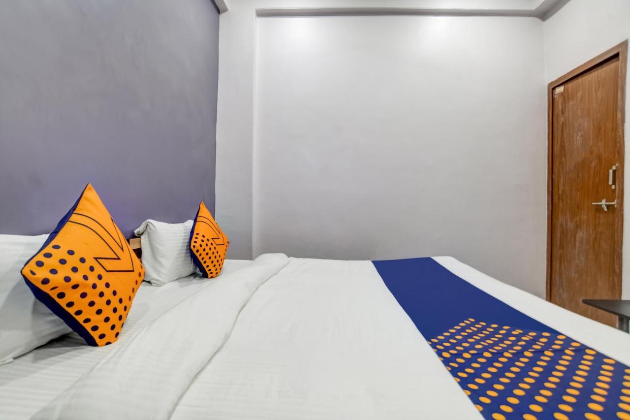 Spot On 76764 Hotel Lux Indore Exterior photo